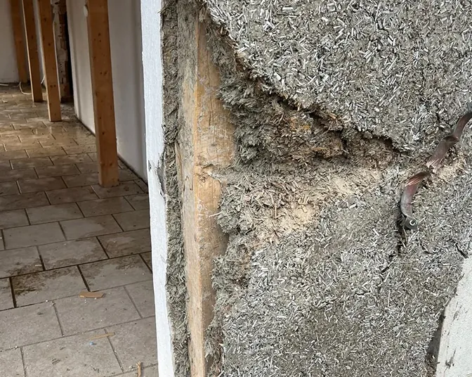 Pilotanbau an ein Wohnhaus